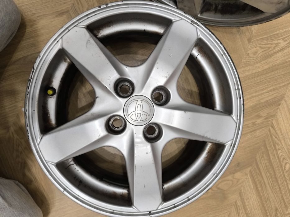 Felga aluminiowa Toyota oryginalna