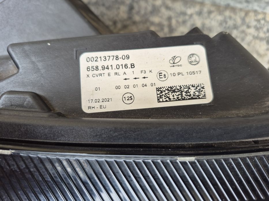 Lampa przód Skoda Kamiq
