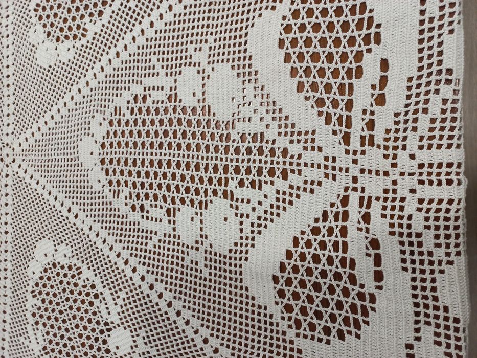 Toalha de mesa em renda/croché