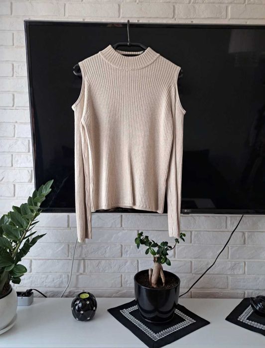 Bluzka srebrna z odkrytymi ramionami