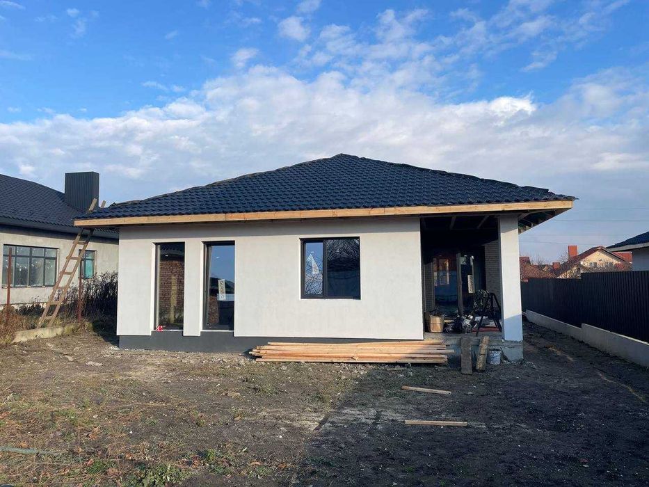 Комфортний будинок Боратин. 106 м². Асфальтований доїзд. Тепла підлога