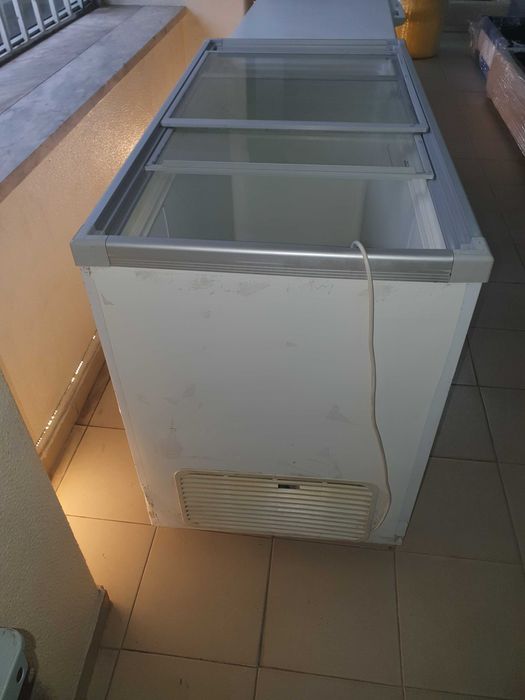 Arca horizontal fricon