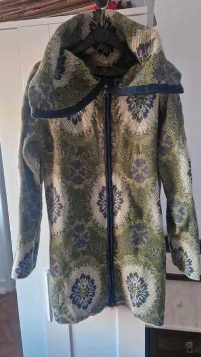 Casaco Bershka Tamanho S