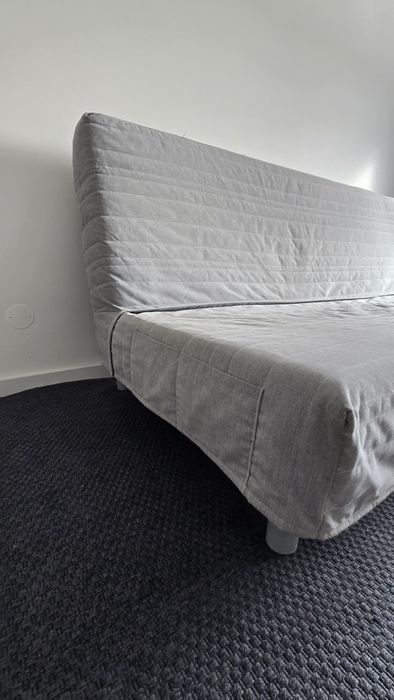 Pack Quarto: Sofá-Cama IKEA (200x140) + Tapete Cinzento (230x160)
