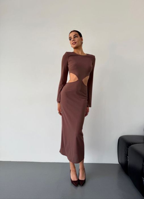 Червона,чорна сукня