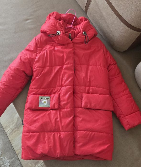 Продам майже нову зимову курточку