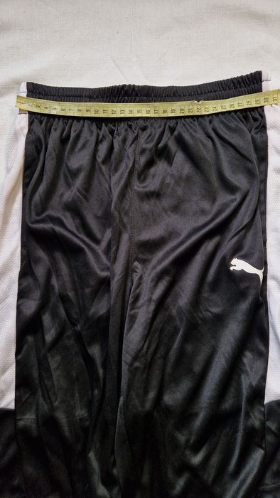 Dłuższe spodenki sportowe Puma (nowe) na 12-13 lat