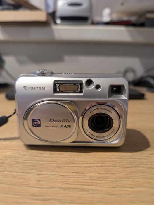 Цифровий фотоапарат Fujifilm Finepix A405