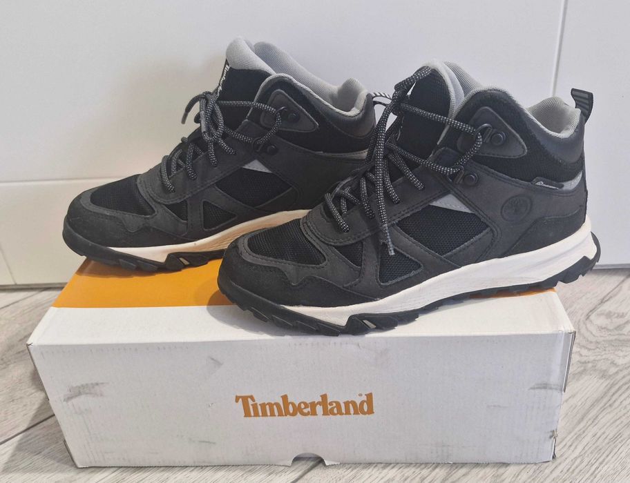 Кросівки- еврозима, мембрана. Timderland Waterproof 38р.\підліткові