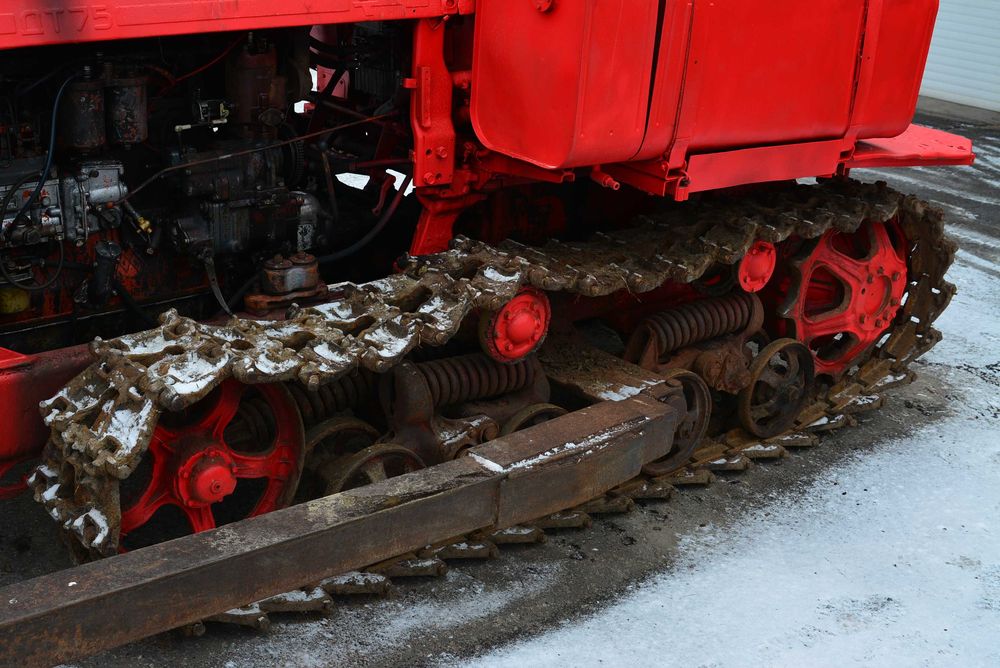 Продам Трактор Бульдозер ДТ-75