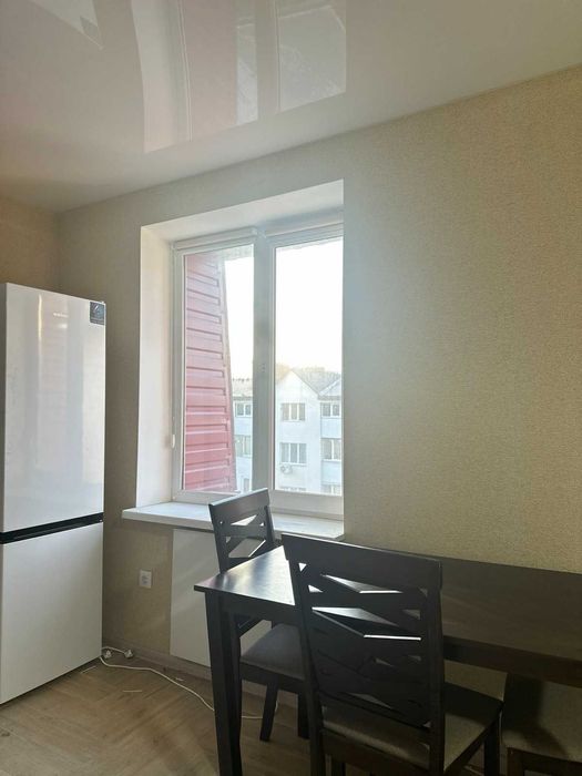 Квартира з сучасним ремонтом Хлібодарське/Авангард