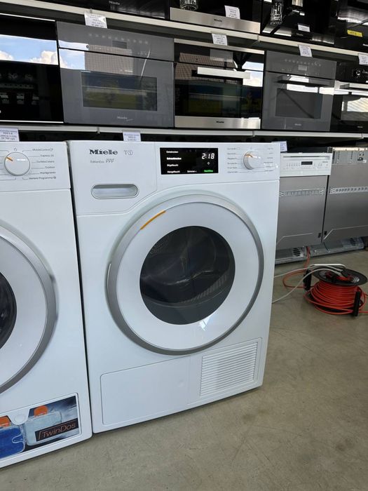 Пральна машина Miele WWE 660 сушильна машина Miele TWF 500 WP