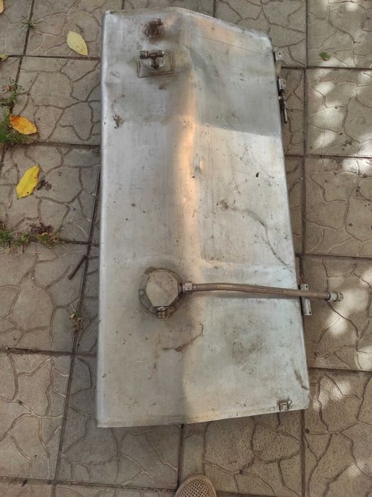 Бак із нержавійовичої сталі
