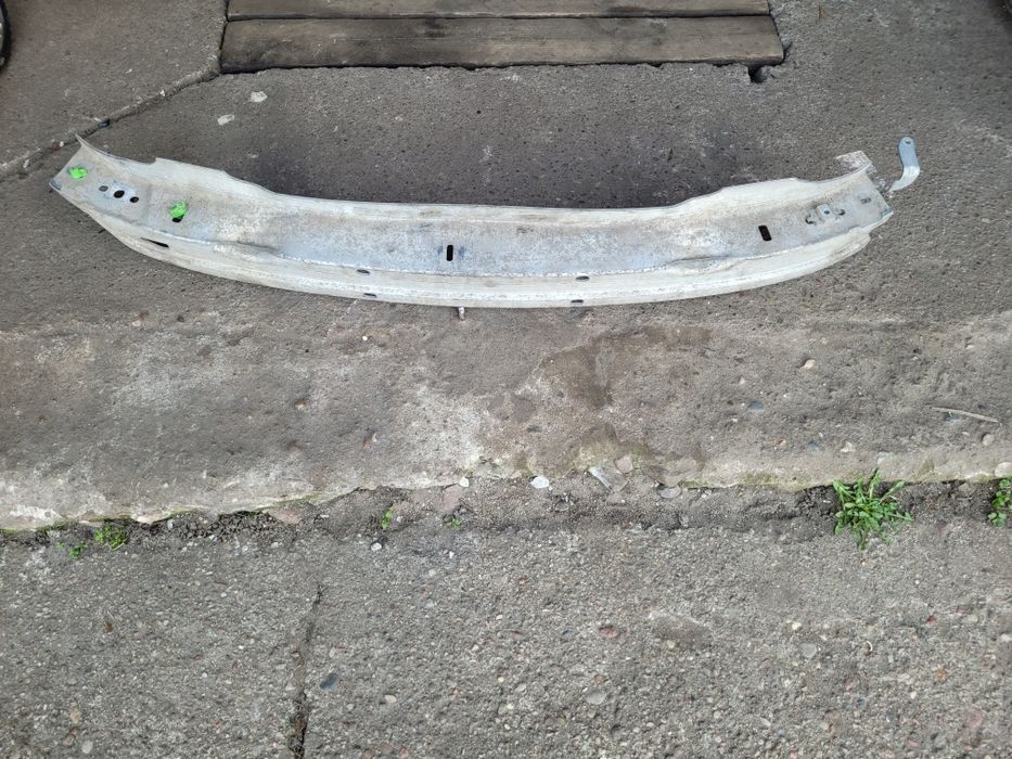 Belka przód przednia pod zderzak wzmocnienie AUDI A4 B6