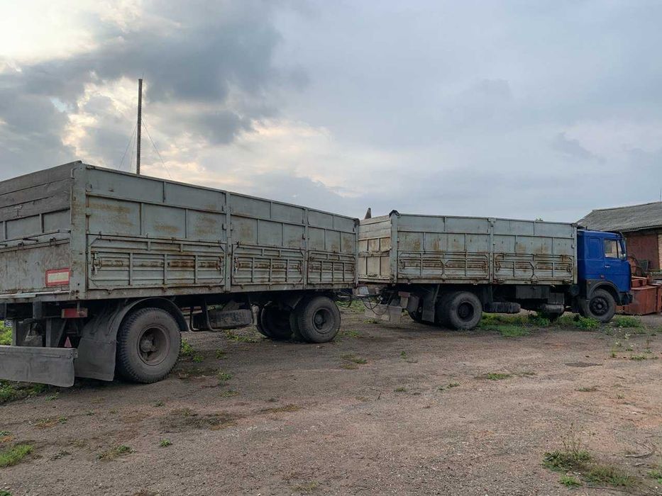 Причіп ГКБ 8350 зерновоз, тентований