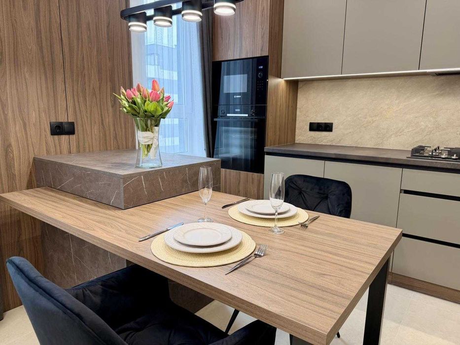 Оренда 2 кімнатної VIP квартири + кухня студія, з авторським ремонтом у ЖК “Avalon Flex” (вул. Топольна), місто Львів.