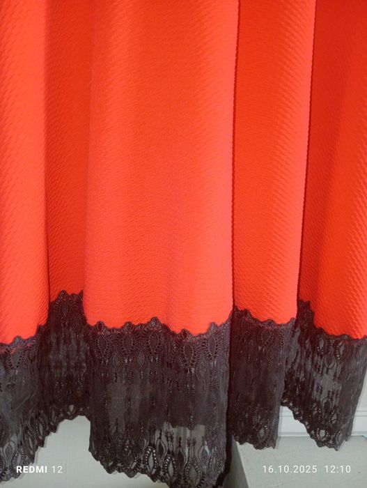 Czerwona sukienka Ryłko