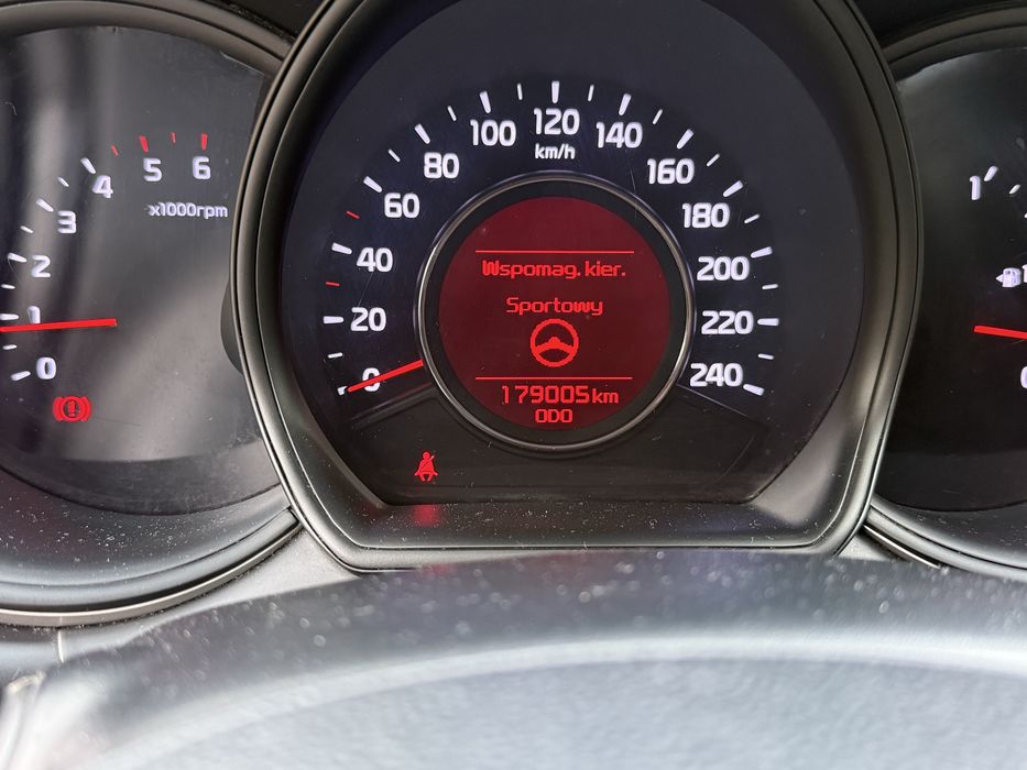 Kia ceed 1.4 crdi 2016 r