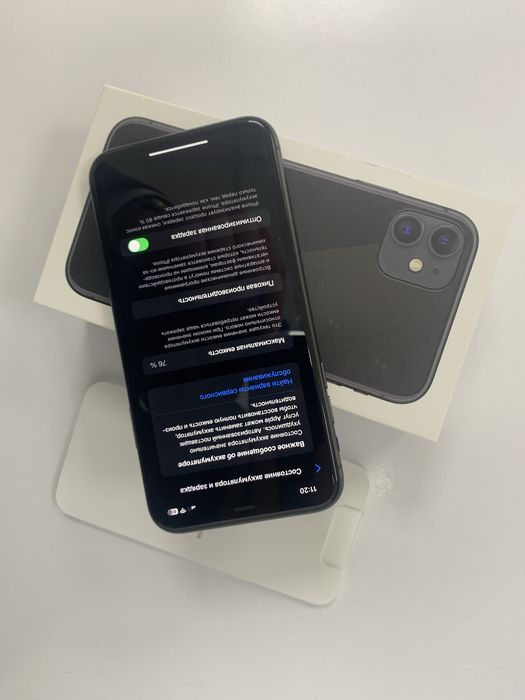 Iphone 11 с коробкой 64 Gb SIM+eSIM