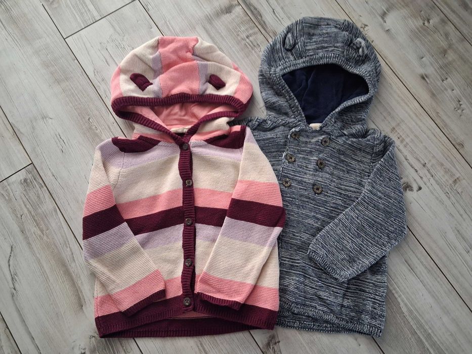 Rozpinane sweterki z kapturami dla dziewczynki (rozmiar 86/92)