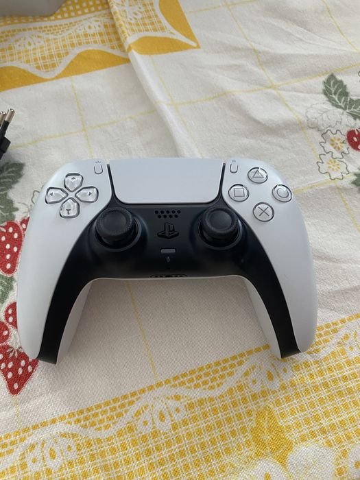 Ps5+ dualsense+ FC 24+ suporte + cabos