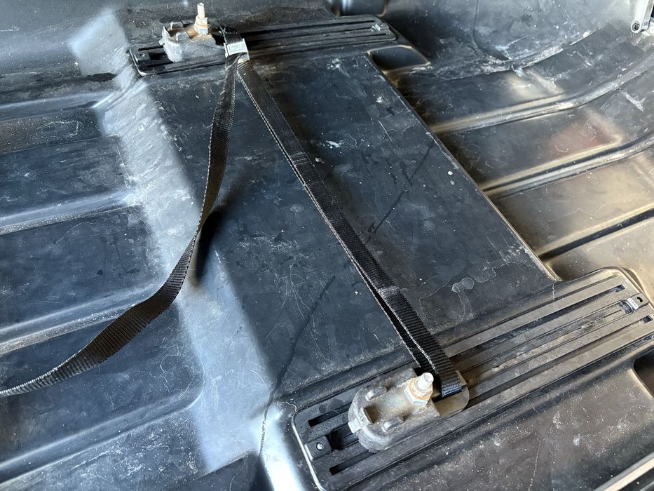 Box dachowy Taurus Xtreme 400