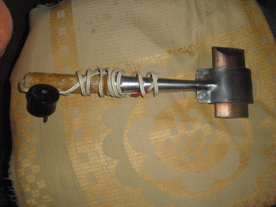 Электропаяльник ЭМП-200, (паяльник) топорковый 200 вт. 1983 год СССР.