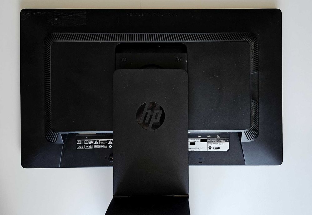 Monitor 22” HP EliteDisplay E221c LED DP VGA FHD 1920x1080 KAMERA USB