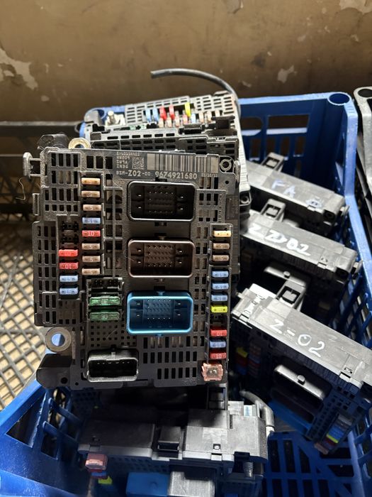 BSM блок запобіжників R06 R05 R04 R02 R09 L01 L06 L11 Z05 Z02 Z06 Z03