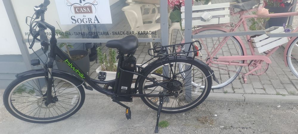 Vendo bicicleta com bateria  seminova  com pouco uso na figueira da fo