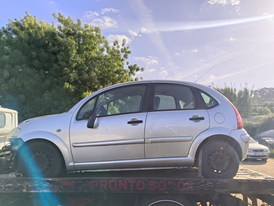 Citroen C3 ano 2002 só peças