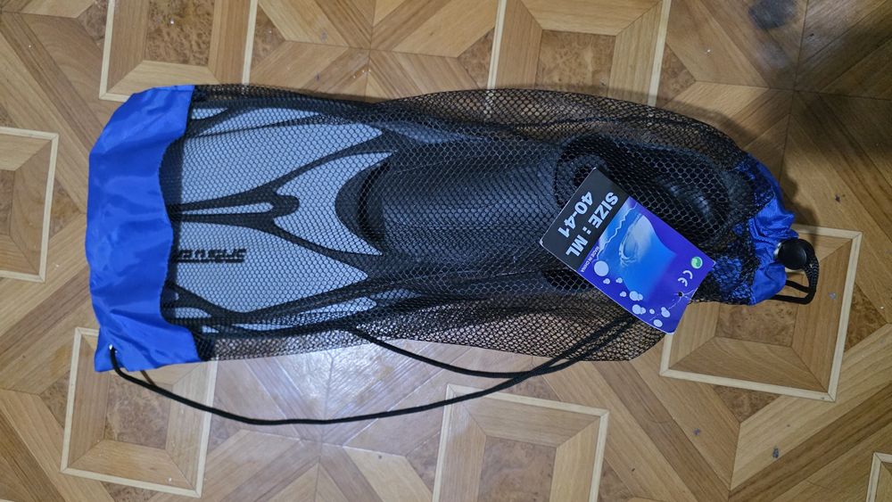 Продаю ласты для плавания