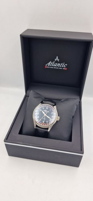 Atlantic Worldmaster Pointer Date Automatic - Swiss Made - 40 mm
