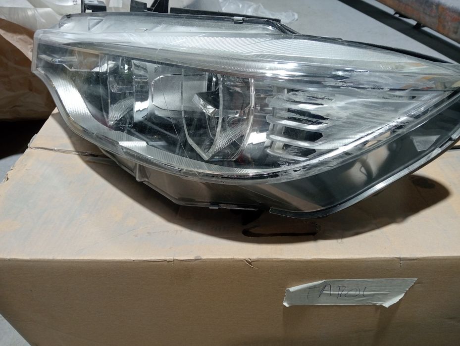 Farol Led AHL  esquerdo BMW 2017