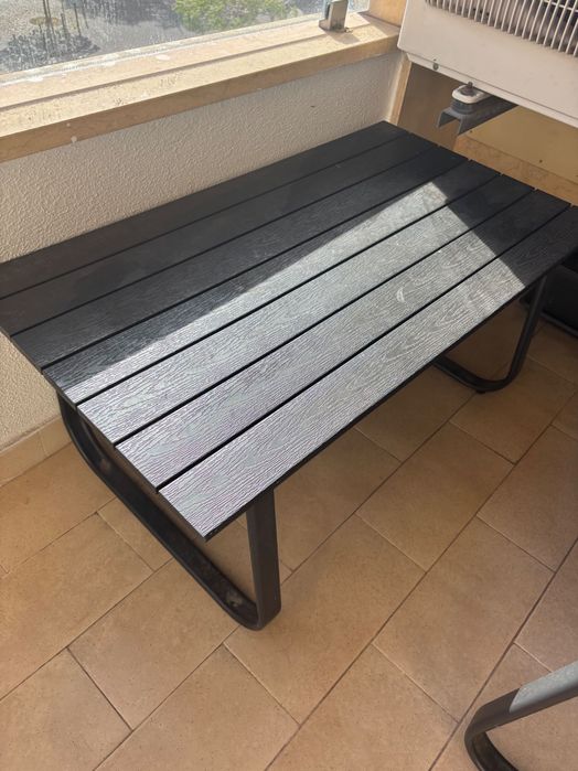 Conjunto de lounge preto para varanda/jardim: 2 poltronas + banco de 2 lugares (novo, na caixa) + mesa de centro