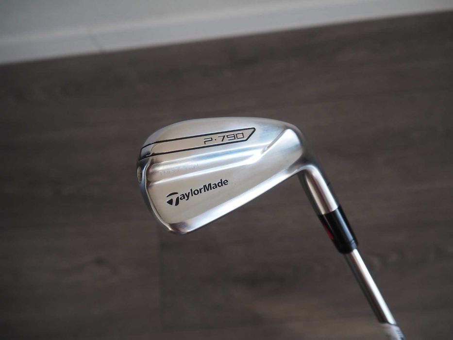 Kij do golfa TaylorMade P790 Iron 7 +0,5 Cala