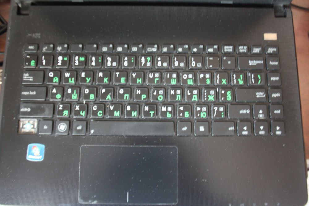 Ноутбук ASUS  15G29N005501.  OП - 4 ГБ.