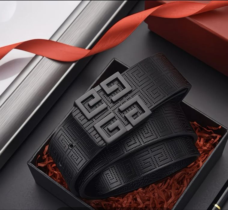 Ремень Givenchy/джуванджи