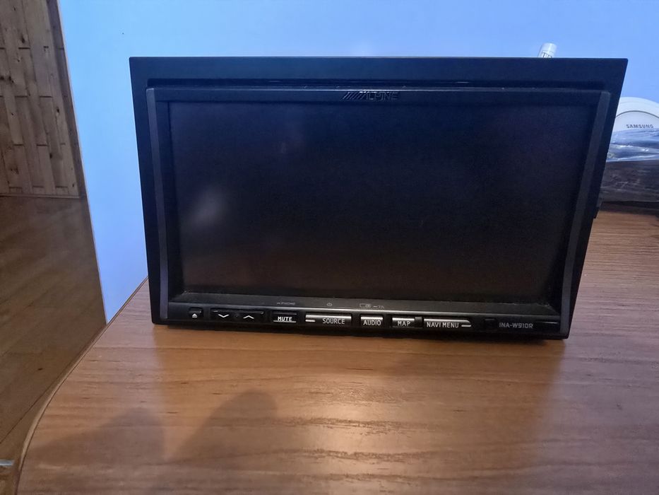 Alpine INA W 910R HI END