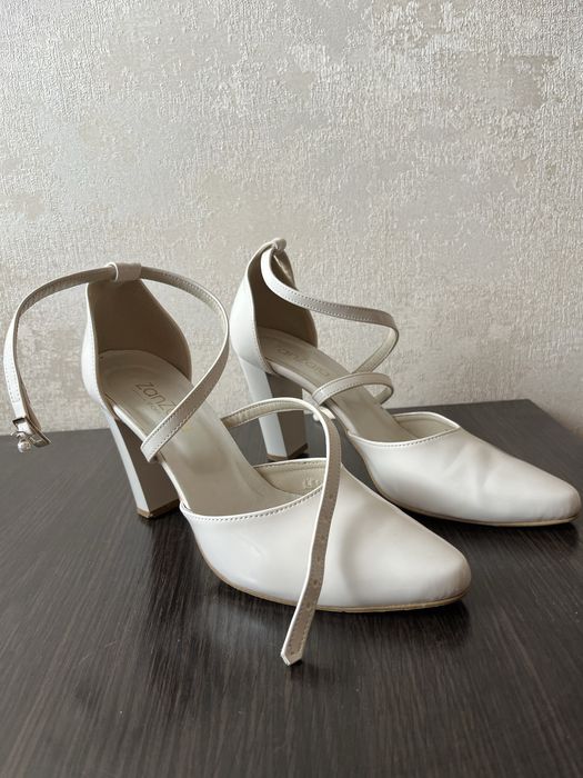 Туфлі 40 розмір.