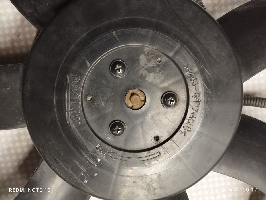 Продам вентелятор радиатораТуксон 2008