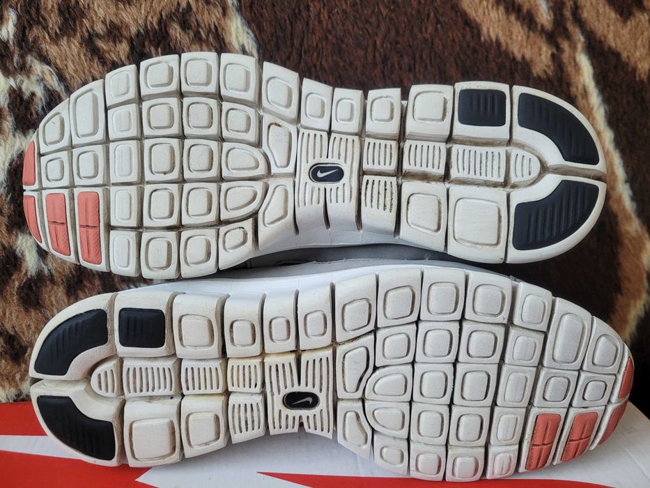 Ekstra lekkie sportowe buty do biegania Nike Run Free 2 r.38,5