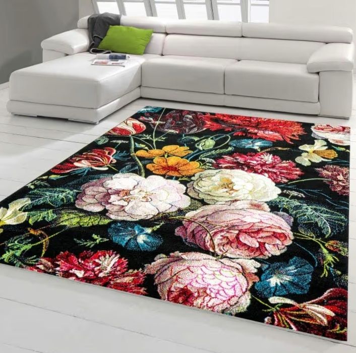 Dywan 120x170 cm_czarny w kwiaty_czerwony_zielony_niebieski_kremowy