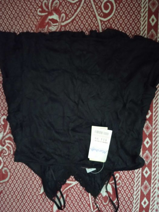 Стильный фирменный  шикарный топ топик