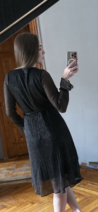 Неймовірна сукня