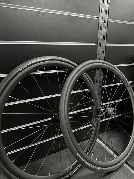 Szosowe Koła Alu 700x28c Polygon Strattos S8X RD6