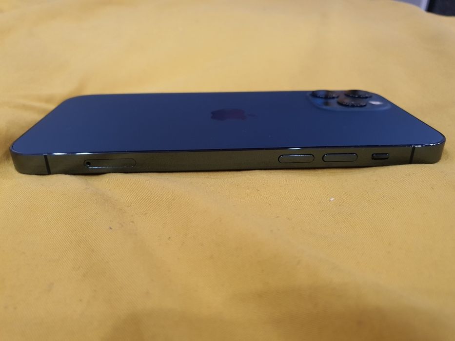 Apple IPhone 12 pro zielony + iwatch SE