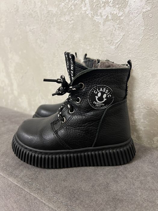 Дитячі зимові шкіряні черевики на цигейці