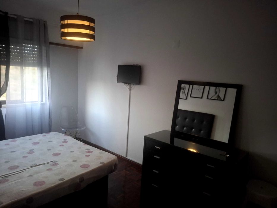 Quarto para arrendar