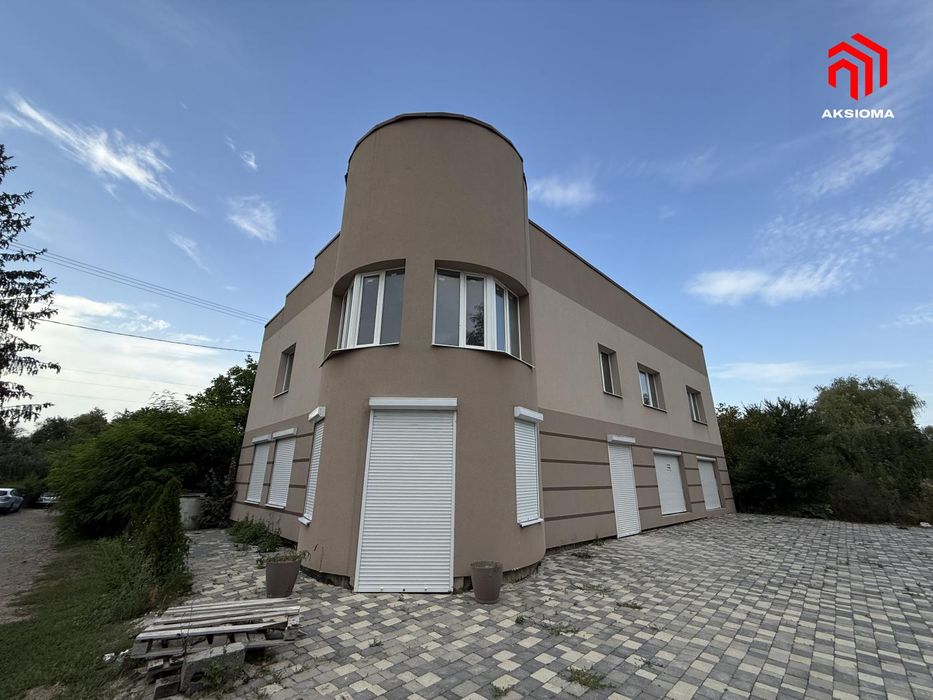 Продаж нежитлової будівлі 350 кв.м. з фасадним входом